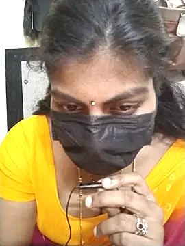 Snapshot of Nithiila chatting on January 8, 2026, 6:19 am Nithiila online show from January 8, 2026, 6:19 am