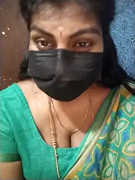 Snapshot of Nithiila chatting on October 9, 2025, 4:02 am Nithiila online show from October 9, 2025, 4:02 am