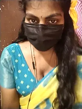 Snapshot of Nithiila chatting on December 4, 2025, 7:29 am Nithiila online show from December 4, 2025, 7:29 am