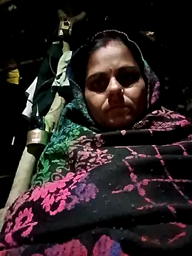 Snapshot of Hot_rachnasexy chatting on December 16, 2025, 12:37 am Hot rachnasexy online show from December 16, 2025, 12:37 am