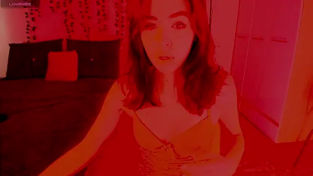 Snapshot of Kitty_Mila chatting on October 11, 2025, 2:34 am Kitty Mila online show from October 11, 2025, 2:34 am