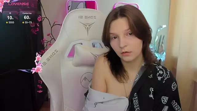 AudreyyKim online show from June 12, 2026, 8:23 am