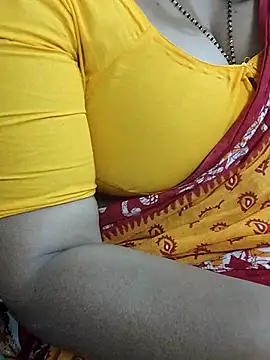 desi boudi87 online show from February 12, 2026, 3:23 pm