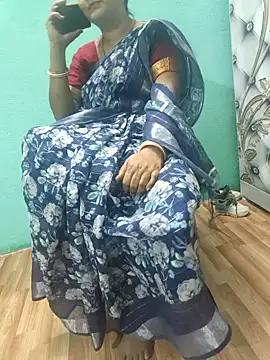 Snapshot of desi_boudi87 chatting on October 19, 2025, 12:08 pm desi boudi87 online show from October 19, 2025, 12:08 pm