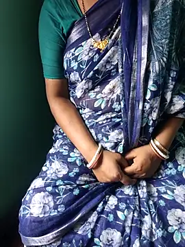desi boudi87 online show from April 21, 2026, 3:02 am
