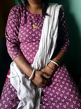 desi boudi87 online show from May 5, 2026, 10:07 am