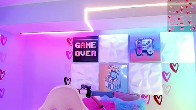 LindaWz  online show from February 7, 2026, 7:27 am