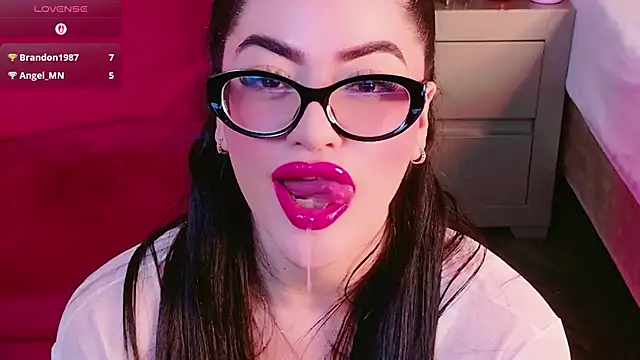 Snapshot of Catalina-Malave chatting on June 24, 2026, 1:04 am Catalina-Malave online show from June 24, 2026, 1:04 am