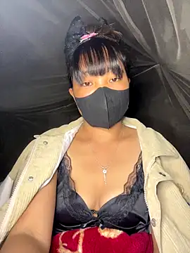 Snapshot of delwyn- chatting on November 21, 2025, 3:33 pm delwyn- online show from November 21, 2025, 3:33 pm