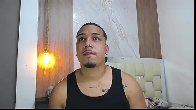 taylor collins  online show from September 28, 2025, 6:04 pm