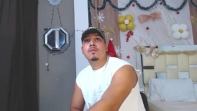 taylor collins  online show from December 15, 2025, 11:10 pm