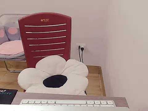 Snapshot of Funnygirl_9x chatting on November 12, 2025, 1:54 am Funnygirl 9x online show from November 12, 2025, 1:54 am