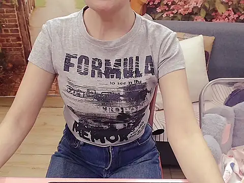 Snapshot of Funnygirl_9x chatting on October 29, 2025, 11:20 am Funnygirl 9x online show from October 29, 2025, 11:20 am