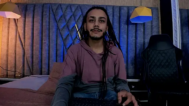 Boss Domiinator online show from October 14, 2025, 3:18 am