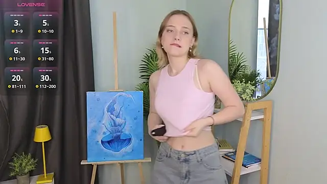 Snapshot of HollieCollelo chatting on October 10, 2025, 3:18 am HollieCollelo online show from October 10, 2025, 3:18 am