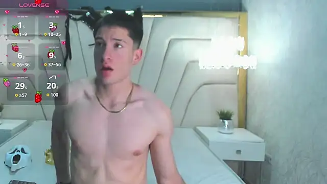 HunterHeat  online show from October 2, 2025, 12:08 pm