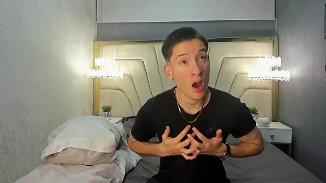 HunterHeat  online show from September 23, 2025, 11:39 am