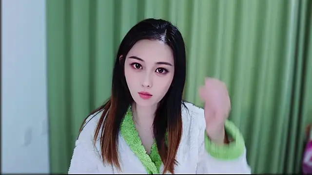 ccboyn 002 online show from October 17, 2025, 8:39 am