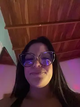 Snapshot of alilith chatting on November 18, 2025, 6:33 pm alilith online show from November 18, 2025, 6:33 pm