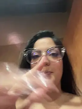 Snapshot of alilith chatting on November 15, 2025, 3:49 pm alilith online show from November 15, 2025, 3:49 pm