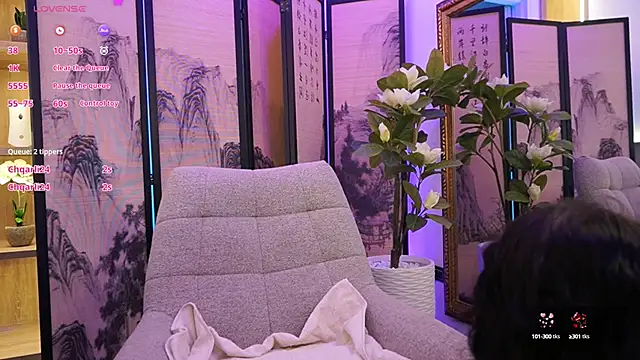 VioletEvanz online show from September 10, 2025, 7:13 pm