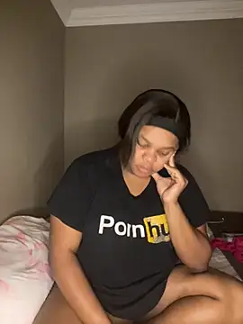 Snapshot of MamoM24 chatting on September 23, 2025, 6:48 pm MamoM24 online show from September 23, 2025, 6:48 pm