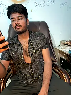 Snapshot of MeekBatgirl chatting on October 14, 2025, 2:17 pm MeekBatgirl online show from October 14, 2025, 2:17 pm