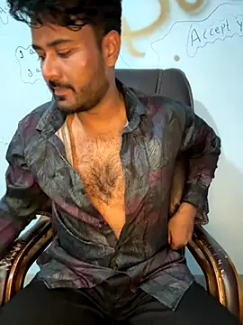 Snapshot of MeekBatgirl chatting on October 15, 2025, 2:47 pm MeekBatgirl online show from October 15, 2025, 2:47 pm