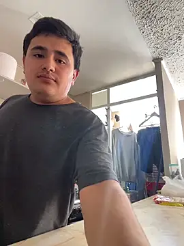 Snapshot of whitsblack chatting on November 16, 2025, 7:18 pm whitsblack online show from November 16, 2025, 7:18 pm