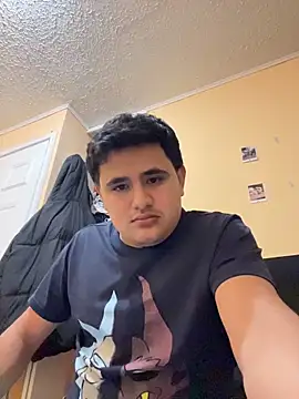 Snapshot of whitsblack chatting on November 15, 2025, 12:47 am whitsblack online show from November 15, 2025, 12:47 am