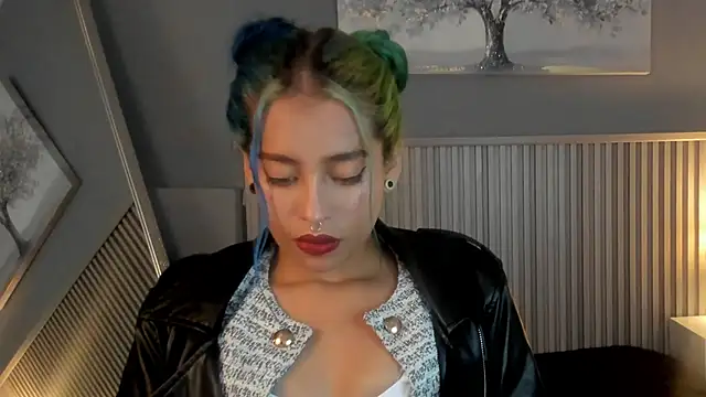 Cristal r4ven online show from September 29, 2025, 3:17 pm