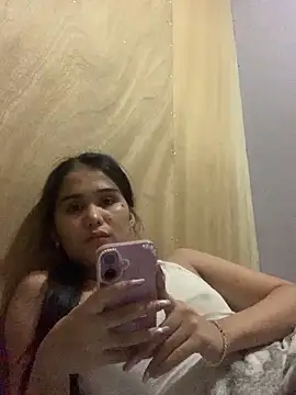 Snapshot of AngelHille chatting on October 16, 2025, 5:10 pm AngelHille online show from October 16, 2025, 5:10 pm