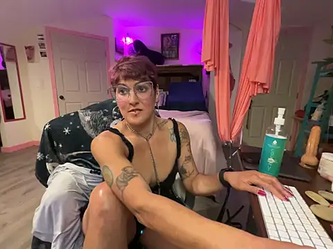 Snapshot of kinkycanner chatting on March 22, 2026, 3:43 am kinkycanner online show from March 22, 2026, 3:43 am