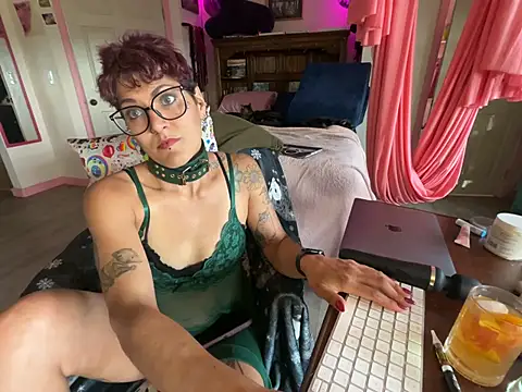 Snapshot of kinkycanner chatting on March 18, 2026, 12:25 am kinkycanner online show from March 18, 2026, 12:25 am