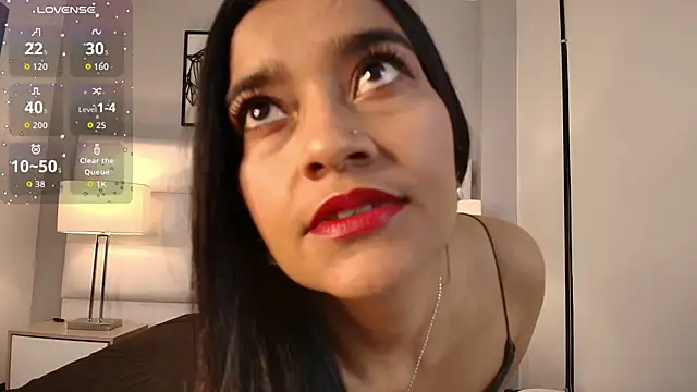 Valeria Velez  online show from October 6, 2025, 11:33 am