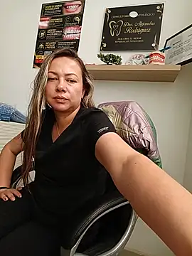Snapshot of Madisson-04_ chatting on July 28, 2026, 3:21 pm Madisson-04 online show from July 28, 2026, 3:21 pm