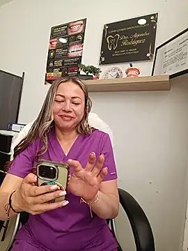 Snapshot of Madisson-04_ chatting on June 13, 2026, 3:21 pm Madisson-04 online show from June 13, 2026, 3:21 pm