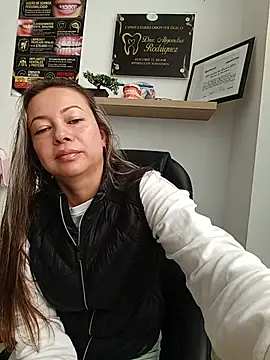Snapshot of Madisson-04_ chatting on July 13, 2026, 12:59 pm Madisson-04 online show from July 13, 2026, 12:59 pm