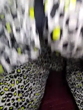 Snapshot of mysticlure-- chatting on November 29, 2025, 2:44 am mysticlure-- online show from November 29, 2025, 2:44 am