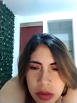 Camila latina 0 online show from September 22, 2025, 4:07 am