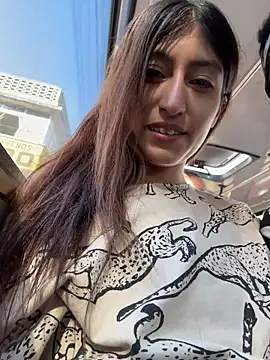 Snapshot of Clavelnegro chatting on November 15, 2025, 9:08 pm Clavelnegro online show from November 15, 2025, 9:08 pm