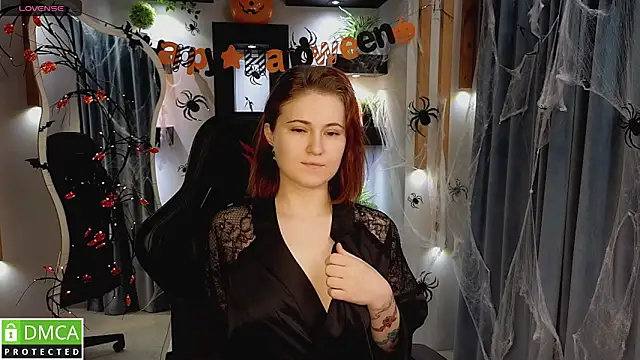 Snapshot of Roxy_foxi chatting on November 3, 2025, 1:11 am Roxy foxi online show from November 3, 2025, 1:11 am