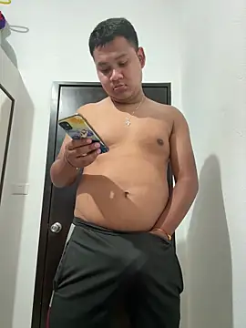 Snapshot of Danimiles chatting on March 12, 2026, 5:45 am Danimiles online show from March 12, 2026, 5:45 am