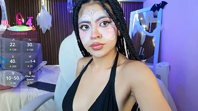 Snapshot of AlanaWalker9 chatting on October 18, 2025, 3:52 am AlanaWalker9 online show from October 18, 2025, 3:52 am