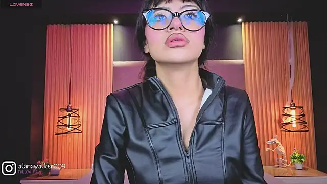 AlanaWalker9 online show from February 27, 2026, 3:29 am