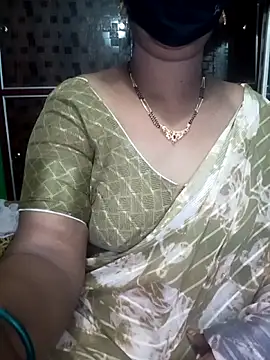 Snapshot of Mee_harini-telugupilla chatting on June 21, 2026, 4:07 am Mee harini-telugupilla online show from June 21, 2026, 4:07 am