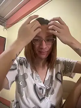 Snapshot of AmandaTheMonsterCock chatting on December 14, 2025, 1:01 am AmandaTheMonsterCock online show from December 14, 2025, 1:01 am