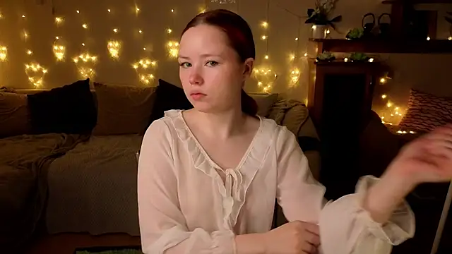 Snapshot of Sweetie_Hope chatting on July 16, 2026, 3:42 pm Sweetie Hope online show from July 16, 2026, 3:42 pm