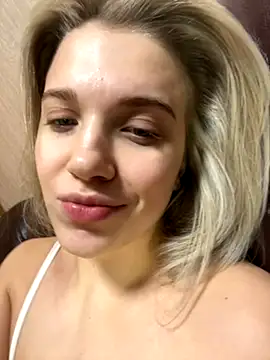 Snapshot of AlisaMyers chatting on November 25, 2025, 7:47 pm AlisaMyers online show from November 25, 2025, 7:47 pm