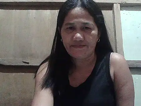 hotmama 063 online show from April 22, 2026, 10:33 am